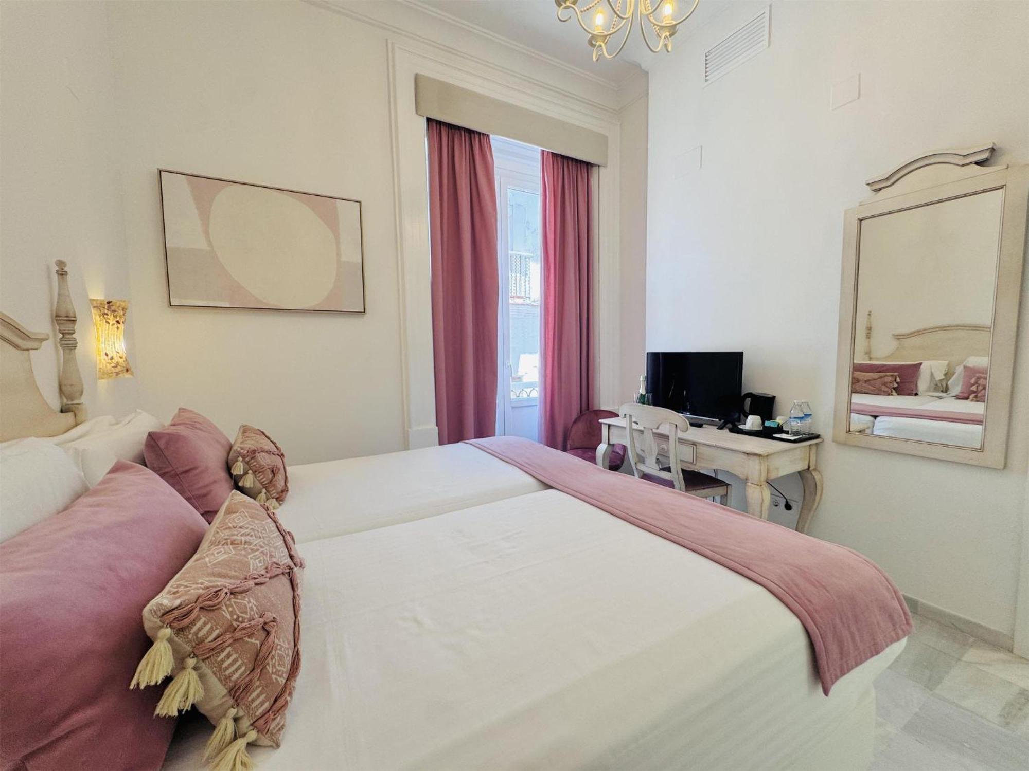 Double or Twin Room Balcony